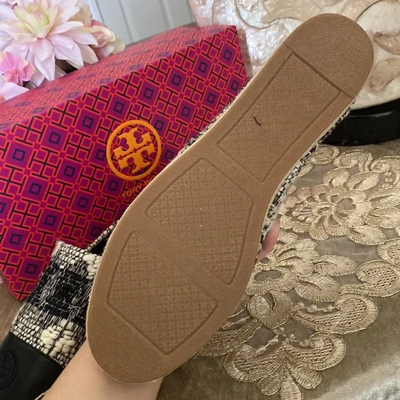 Tory Burch BLACK/ WHITE flat espadrille - Picture 6 of 8